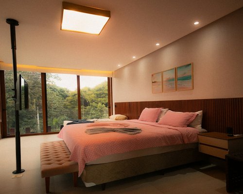 Comfortable bedroom setting